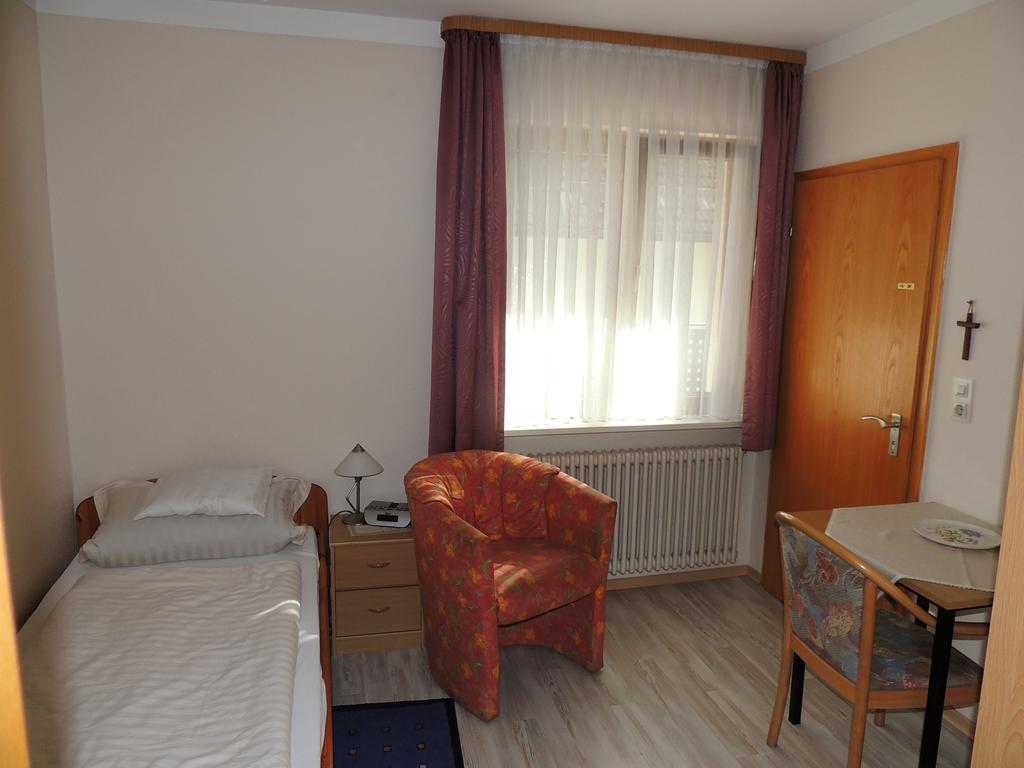 Gaestehaus Und Ferienwohnung Baechle Bad Peterstal-Griesbach Ruang foto